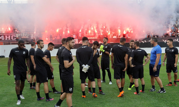 «Κάηκε» το «Γεντί Κουλέ» στην «πρώτη» του ΟΦΗ (photos)