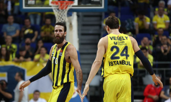 Φενέρμπαχτσε-Μπάγερν Μονάχου 88-84: Δυσκολεύτηκε αλλά μίλησε στο τέλος (photos)