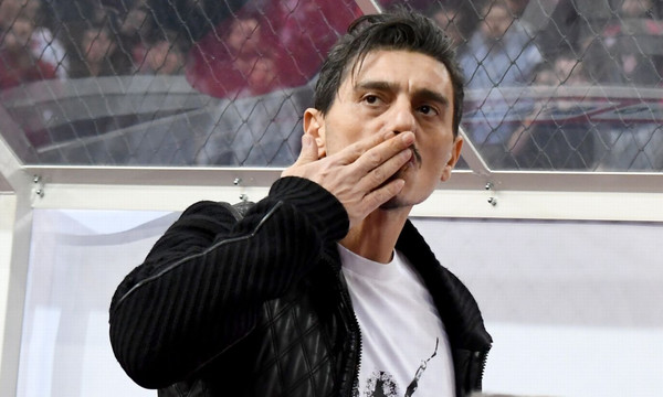 Ή τον σέβεσαι ή τον φοβάσαι…