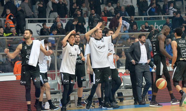 «Έκλεισε» θέση στα playoffs ο Ερυθρός Αστέρας, πήρε το ντέρμπι η Παρτιζάν!