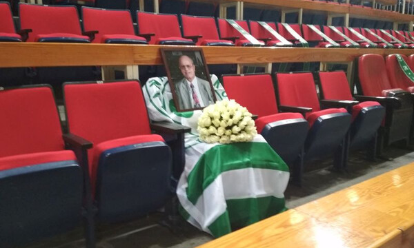 Με σημαία του Παναθηναϊκού η θέση του Θανάση Γιαννακόπουλου στο ΟΑΚΑ (photos+video)