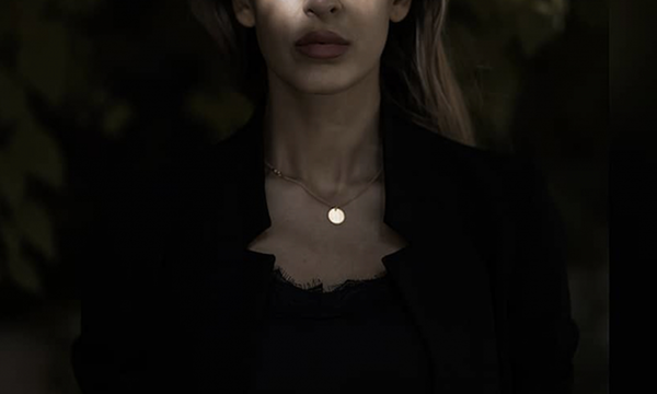 Πρ?ην πα?κτρια του Survivor αφ?νει του? π?ντε? ?φωνου? με τι? φωτογραφ?ε? τη? (pics)